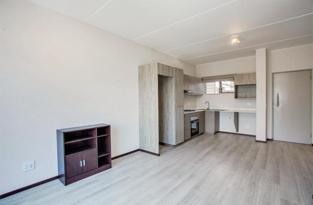 1 bedroom and 1 bath Johannesburg. Soho Junction, Fourways.  South Africa